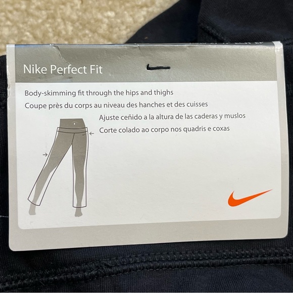 NEW Nike Pants Womens Extra Small Black Fit Dry Sports Capri Stretch Activewear - Picture 5 of 12